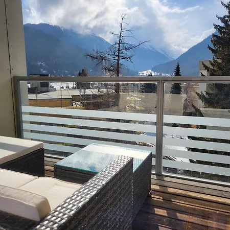 Parsenn Peaks Panorama Apartamento *